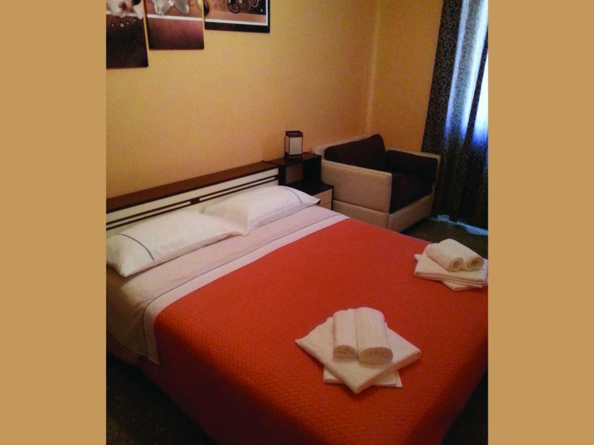 B&B Night & Day Cosenza Exterior photo